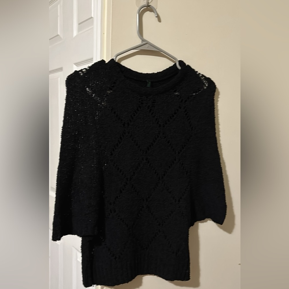 Sweaters - Picture 4 of 7